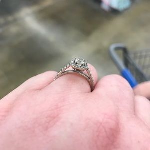 1.5 CT 14k white gold diamond engagement ring